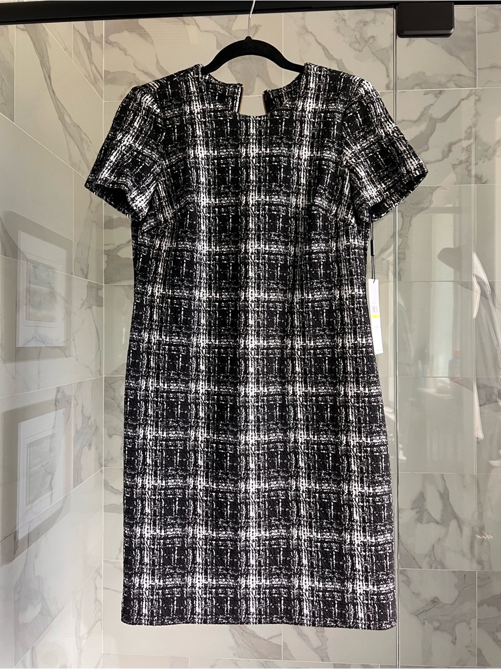 Calvin Klein Black and White Plaid Short-Sleeve Dress NWT - Picture 2 of 7